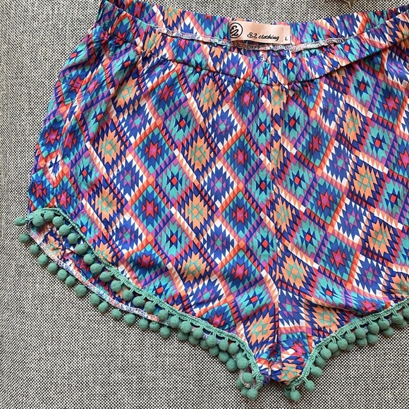 🎉 Vintage 70s inspired Confetti High wasted Pom Pom shorts, Size: L - Picture 3 of 17